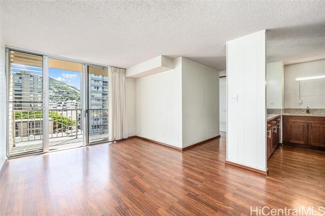 Building Photo - 1415 Punahou St