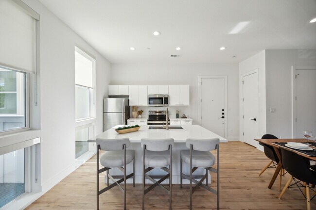 Foto del edificio - Guest House at 4907 Bryan