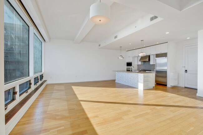 Building Photo - 9 Somerset Ln