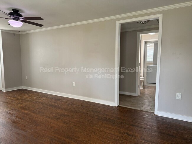 Foto del edificio - 308 New Rand Rd