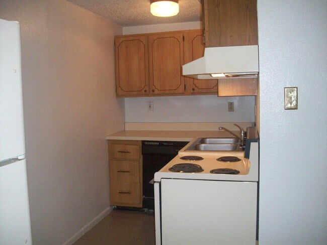 Foto del edificio - 2512 Elmwood Pkwy