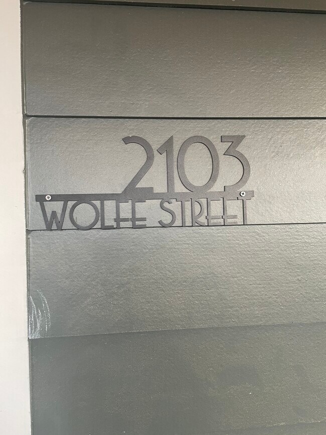 Building Photo - 2103 Wolfe St