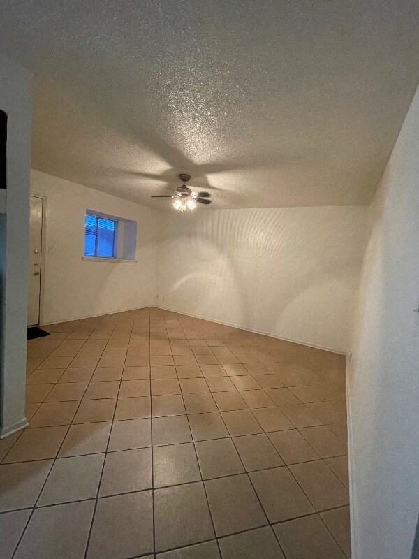 Foto del edificio - 3807 Sherril Brook Rd