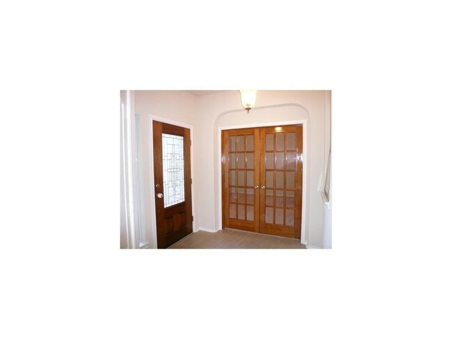 Foto del edificio - 204 Walnut Creek Dr