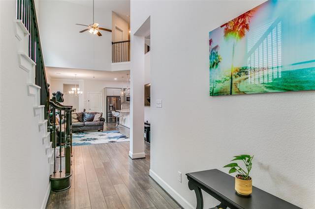 Foto del edificio - 6935 Birch Creek Dr