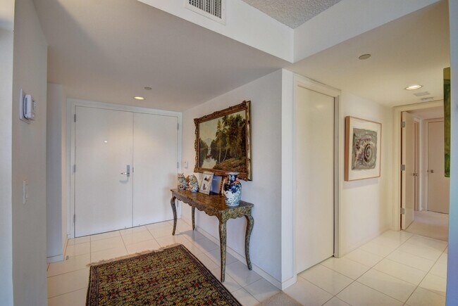 Foto del edificio - 3210 S Ocean Blvd