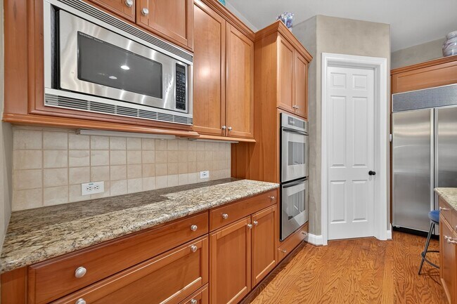 Foto del edificio - 11938 Rosebrier Park Ln