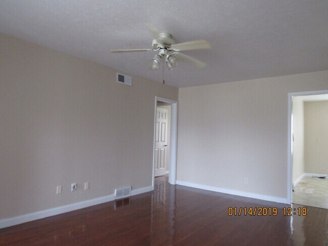 Foto del edificio - 1424 NW Logan Ave