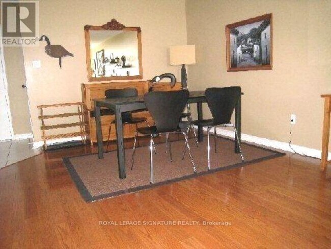 Photo du bâtiment - 820 Burnhamthorpe Rd