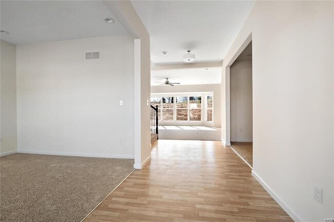 Building Photo - 1024 Miremont Dr