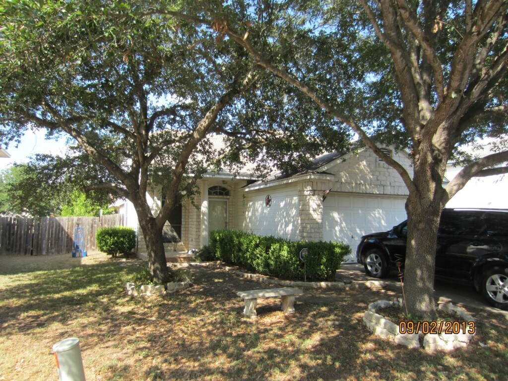 Primary Photo - 208 Shant St