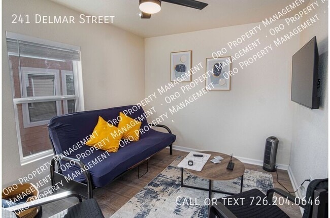 Building Photo - Adorable 2BR Home Close to Riverwalk and Downtown
