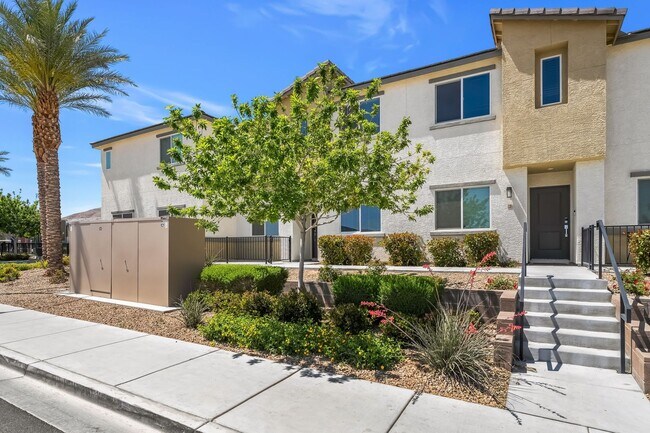 Foto del edificio - Modern Mosaic Townhome with Stylish Finishes & Resort-Style Community Amenities!