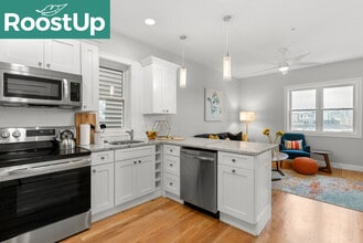 Building Photo - Furnished Bedroom with Private Bath in South Boston