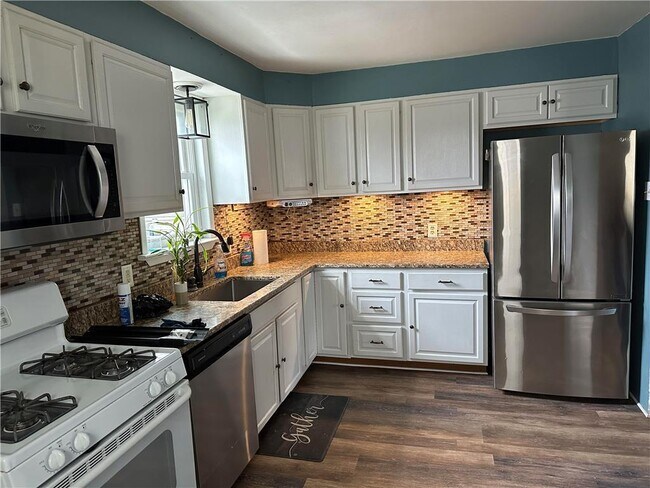 Building Photo - 846 S 25th St