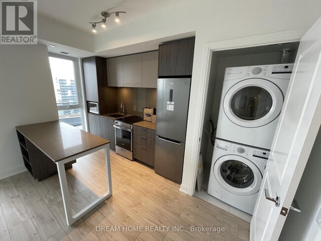 Building Photo - 70 Annie Craig Dr