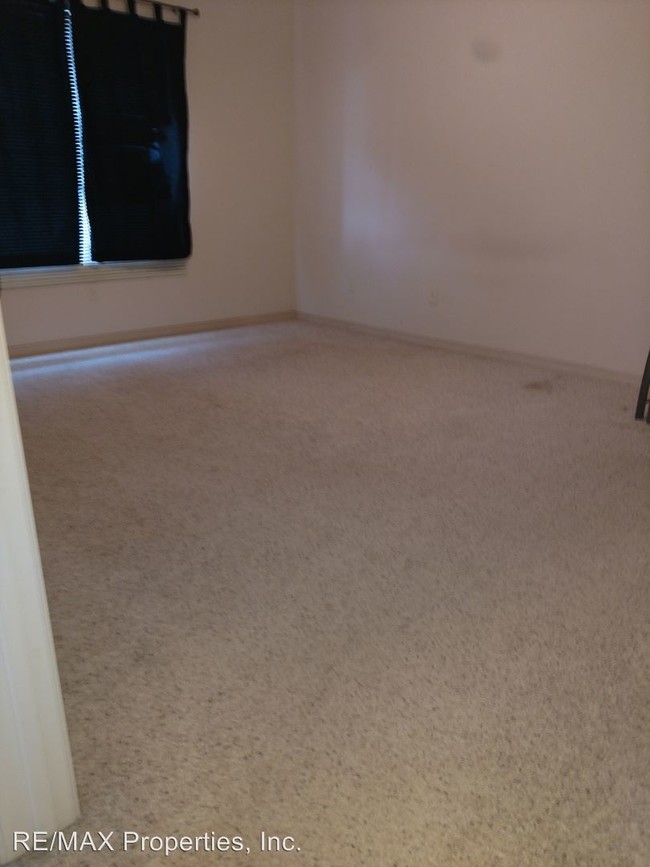 Building Photo - 1655 Little Bear Creek Pt