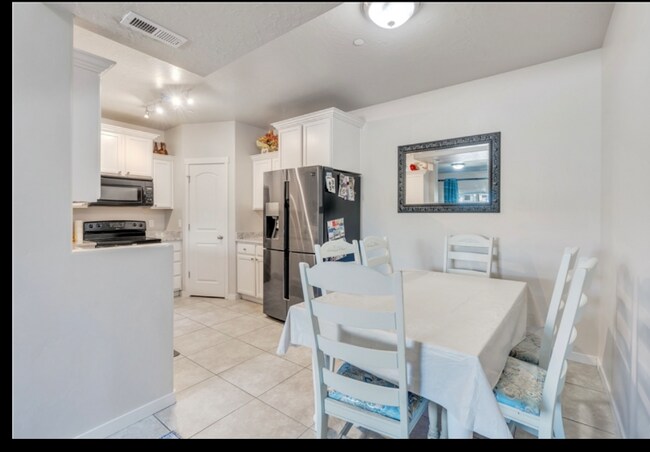Foto del edificio - 203 Jordan Ridge Boulevard