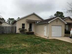 Building Photo - 11811 Greensbrook Forest Dr