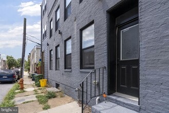 Building Photo - 35 Birckhead St