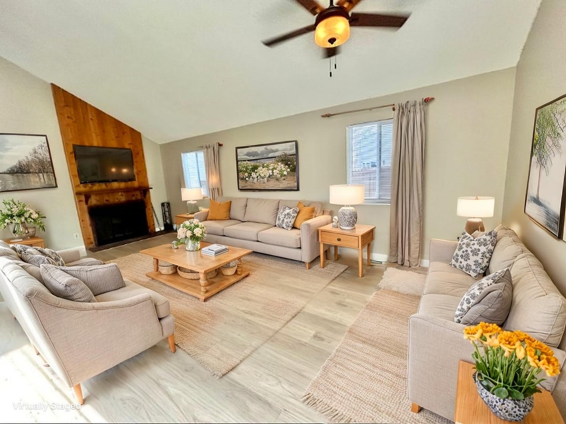 Primary Photo - Charming Home on a Quiet Cul-de-Sac Surrou...