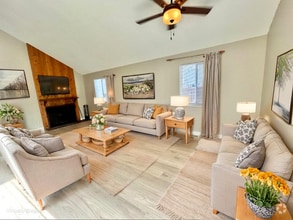 Building Photo - 16388 E Radcliff Pl