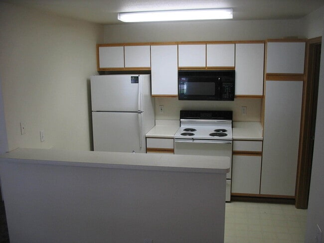 Building Photo - 2bed, 1bath, 950 Sq.ft. apartment - Mounta...