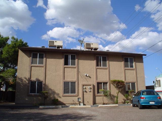 Building Photo - Village Meadows