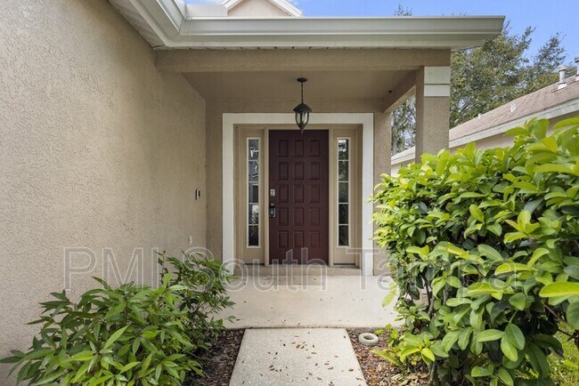 Foto del edificio - 5725 Tanagerlake Rd