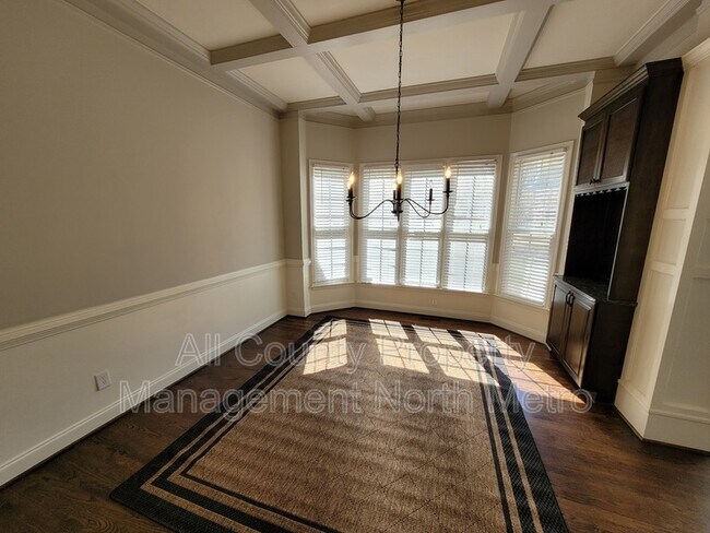 Foto del edificio - 6325 Hampton Highlands Dr