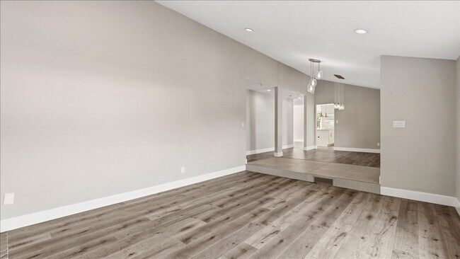 Foto del edificio - 1016 Woodglen Dr