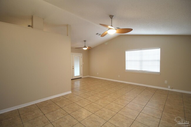 Building Photo - 4743 Tradewinds Dr