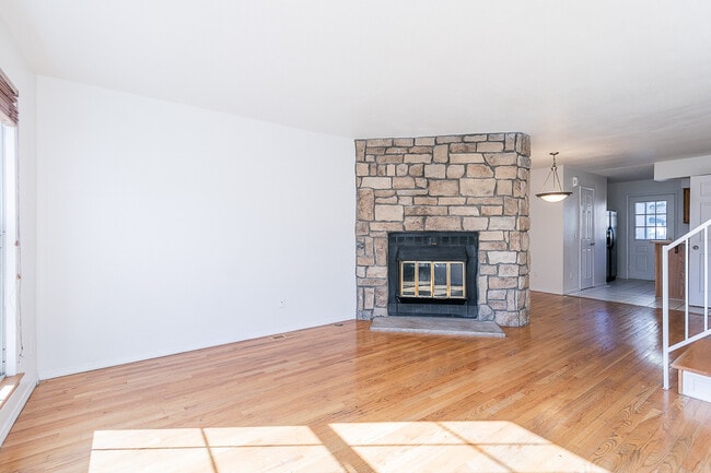 Building Photo - 1699 S Trenton St