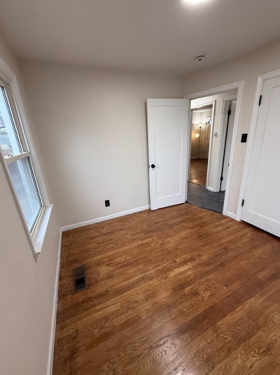 Foto del edificio - 215 Derhake Rd