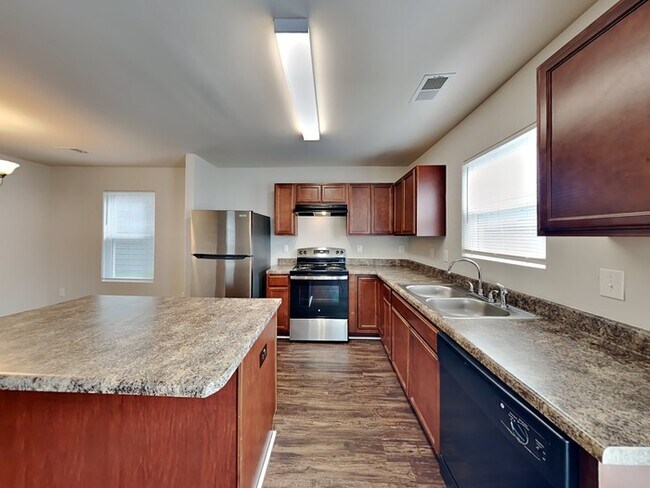 Foto del edificio - 3630 Oakleaf Pass
