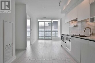 Building Photo - 5 Buttermill Ave.