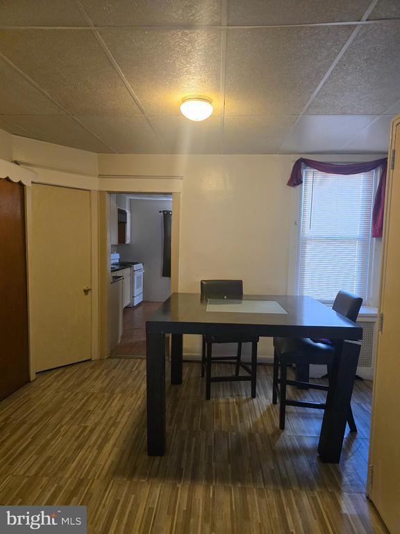 Foto del edificio - 6254 Brous Ave