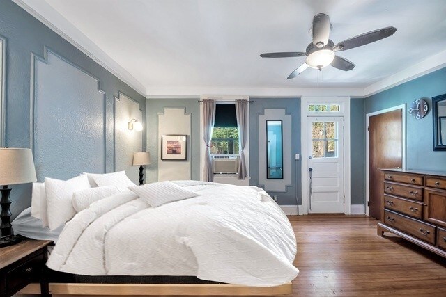 Interior Photo - 74-76 St Pauls Ave