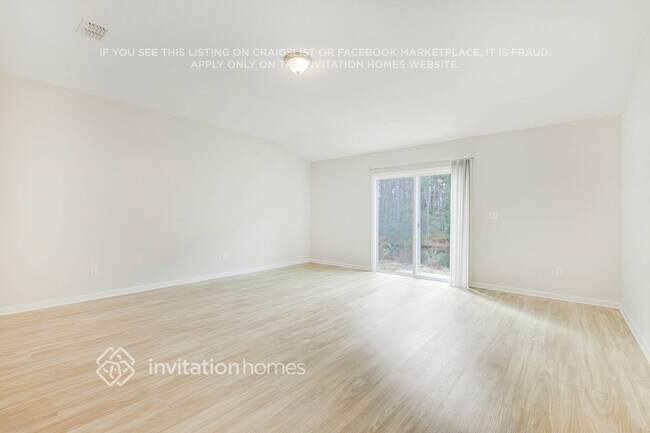 Building Photo - 2648 Kersey Dr W