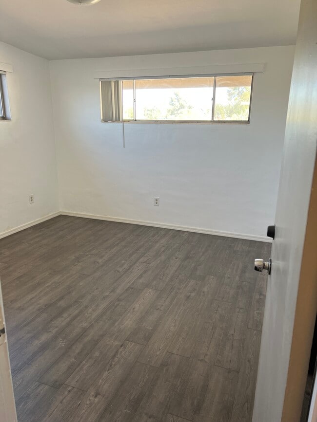 Foto del edificio - 4752 E Baker St