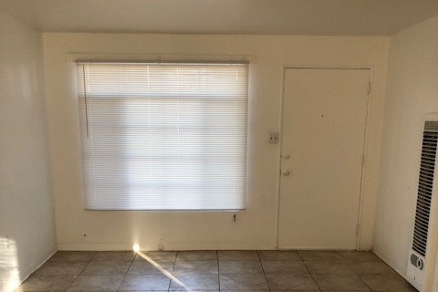Primary Photo - 21 N Longfellow Ave