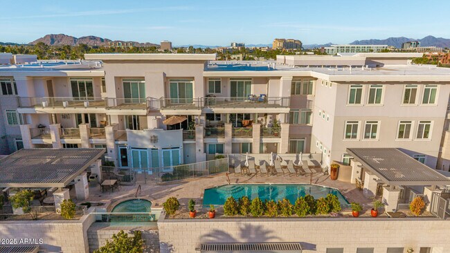 Foto del edificio - 3801 N Goldwater Blvd