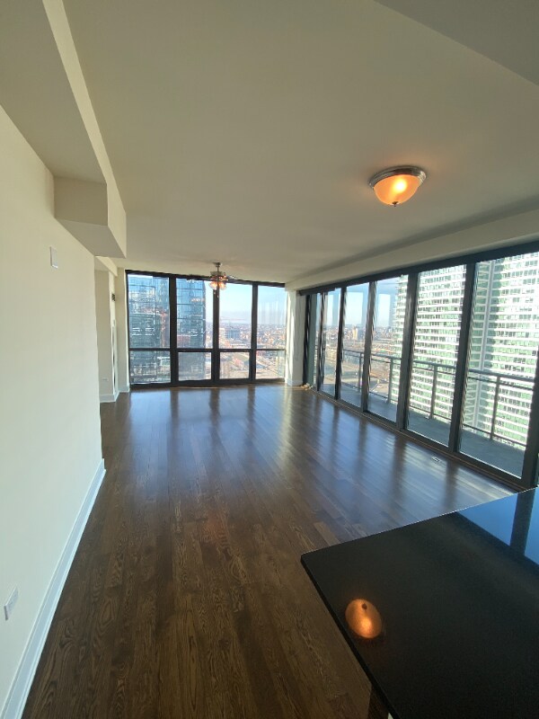 Building Photo - 660 W Wayman St