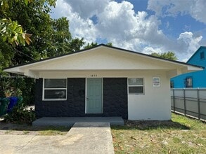 Building Photo - 1828 NW 45th St