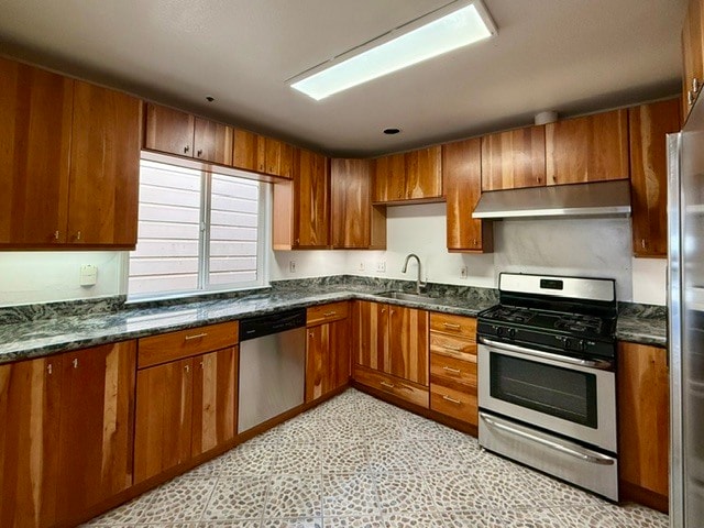 Building Photo - 747 43rd Ave