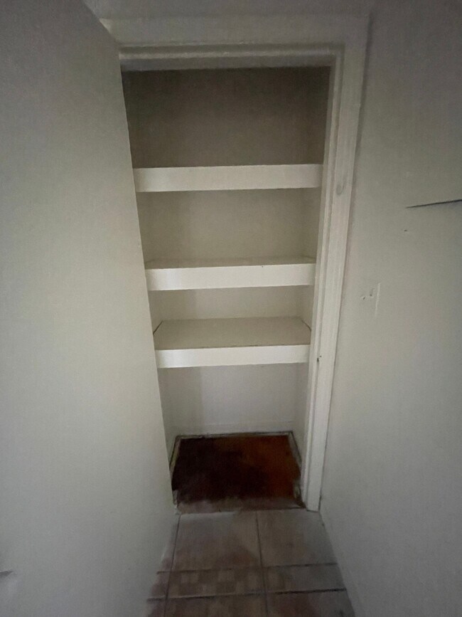 Foto del edificio - 1471 Dorgan St