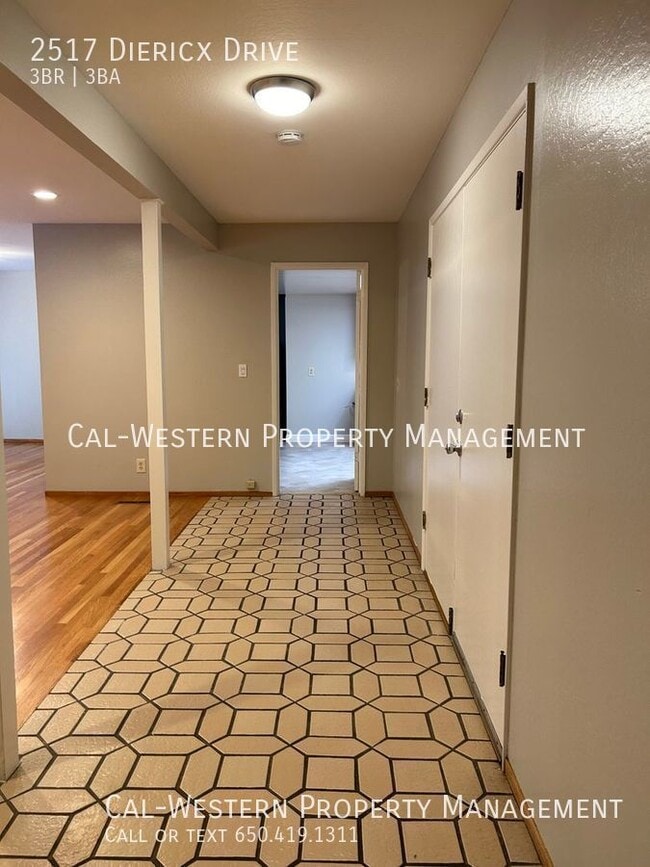 Building Photo - 2517 Diericx Dr