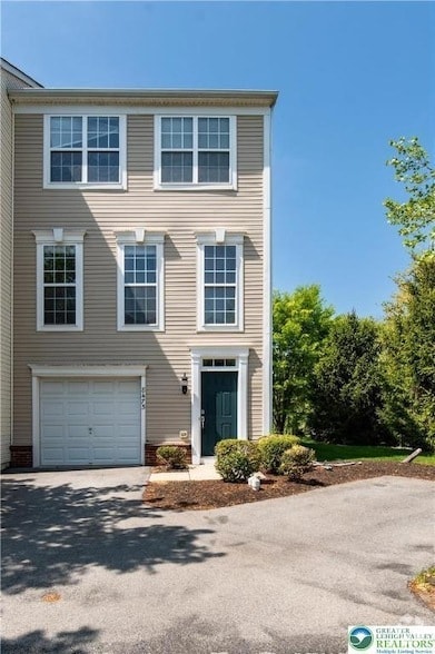 Building Photo - 8475 Putnam Ct