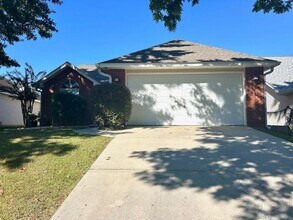 Building Photo - 1038 High Meadow Dr