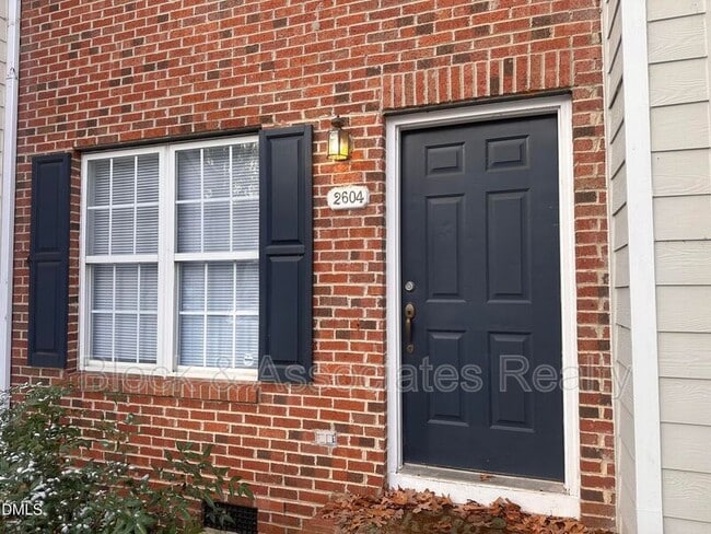 Building Photo - 2604 Sterling Park Dr